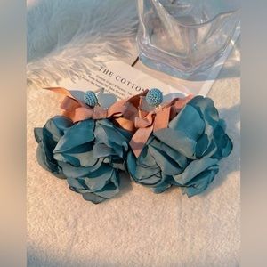 1pair Fashionable Rose & Bow Decor Drop Earrings